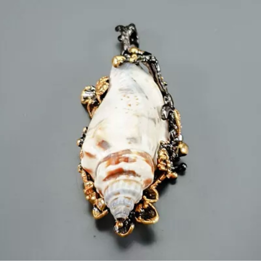 Natural gemstone Shell Pendant 925 Sterling Silver  /NP34528